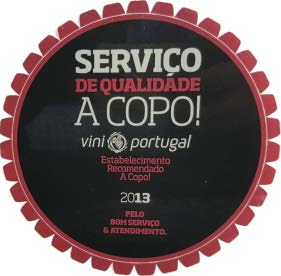 Restaurante Castas & Pratos, experiência completa no Douro, vinhos do Douro, Wine Bar, gastronomia moderna, tradição e inovação, ambiente sofisticado.